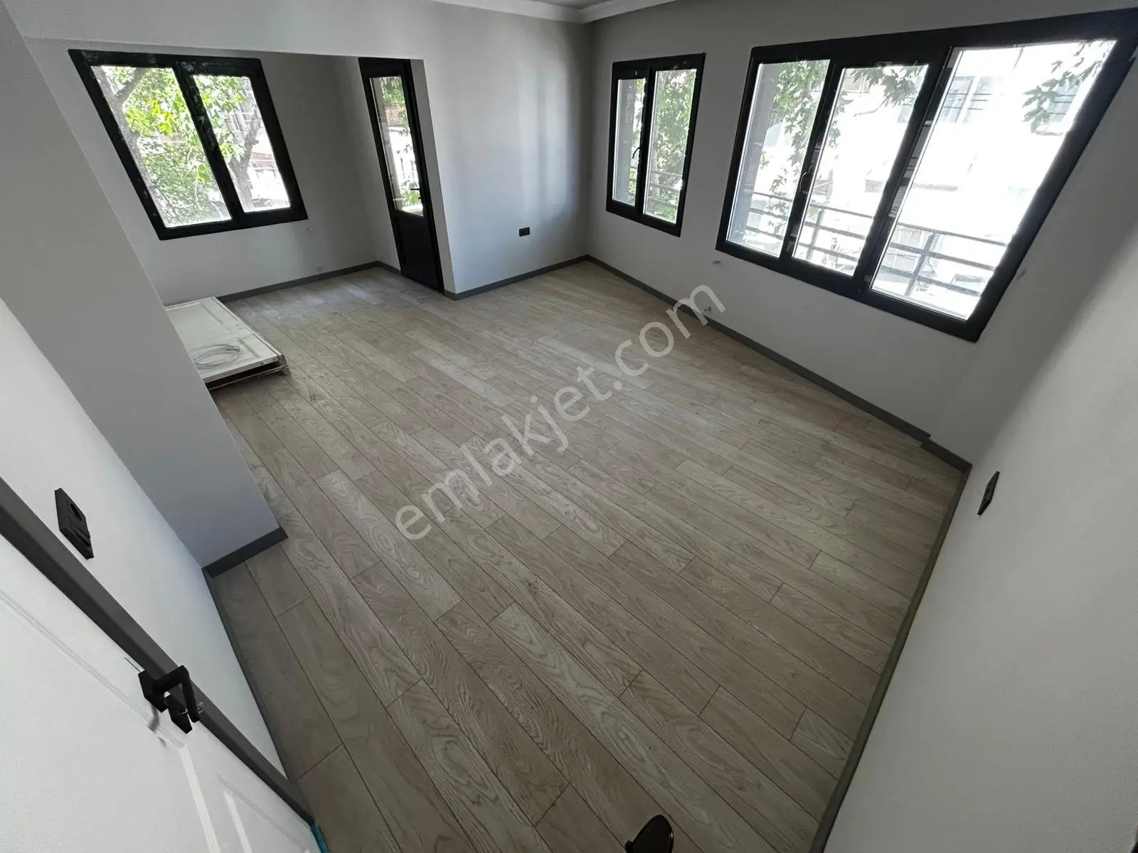Yüksel'den Hekimzade'de İçi Yenilenmiş Kapalı Mutfak 1+1 Satılık Daire — fotoğraf 7