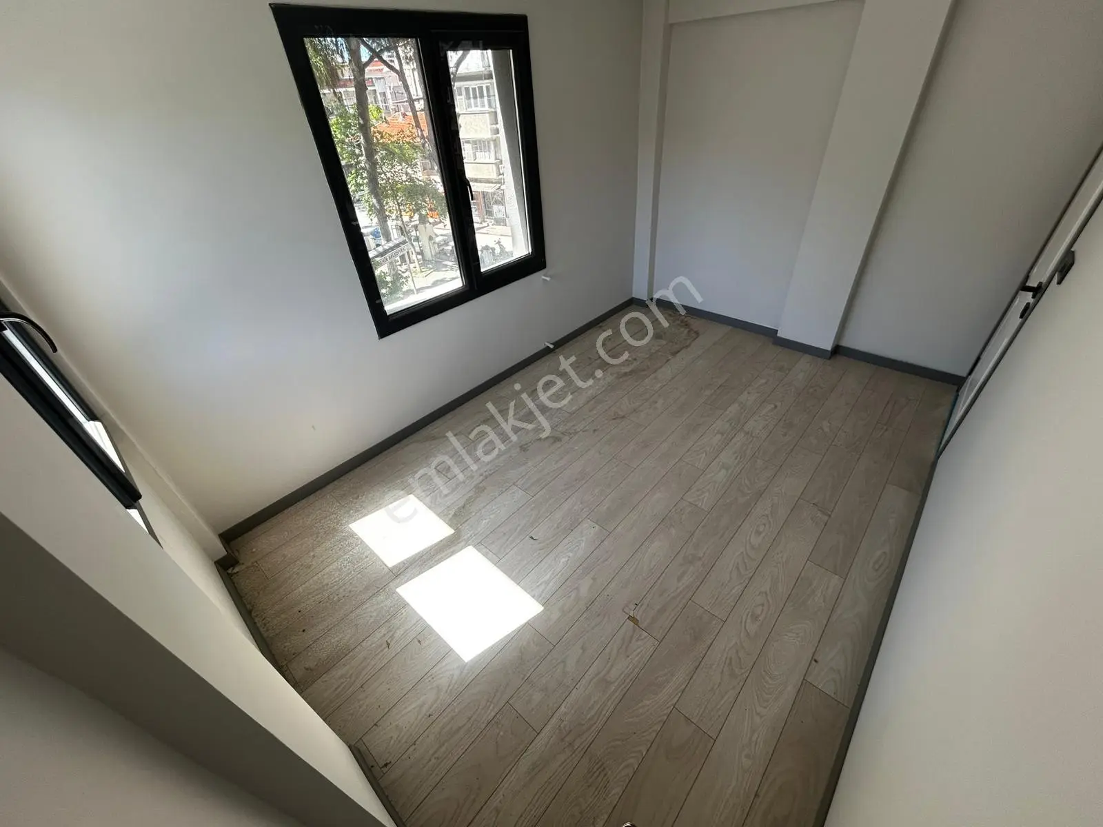 Yüksel'den Hekimzade'de İçi Yenilenmiş Kapalı Mutfak 1+1 Satılık Daire — fotoğraf 16