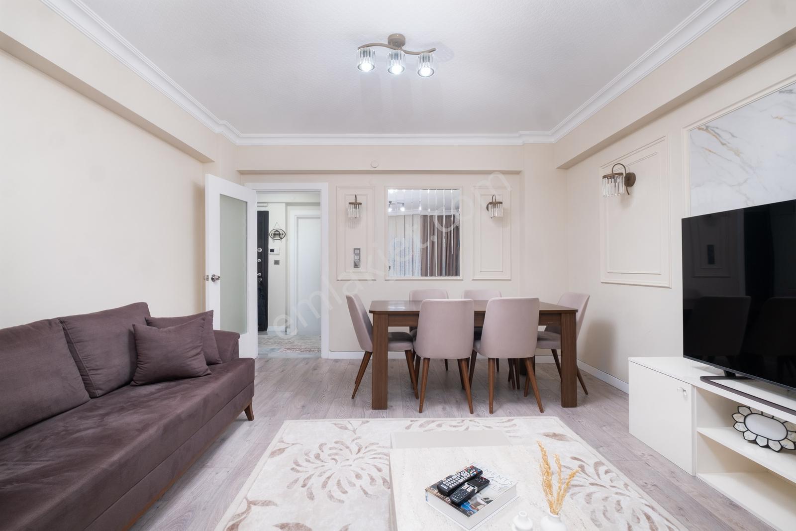 Remax Area Dan Balat Ta Satılık Arakat 3+1 İçi Yapılı Köşe Daire — fotoğraf 2