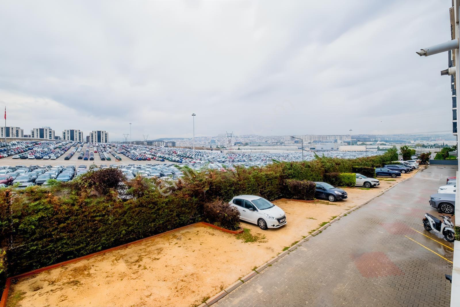 Remax Area Dan Balat Ta Satılık Arakat 3+1 İçi Yapılı Köşe Daire — fotoğraf 11