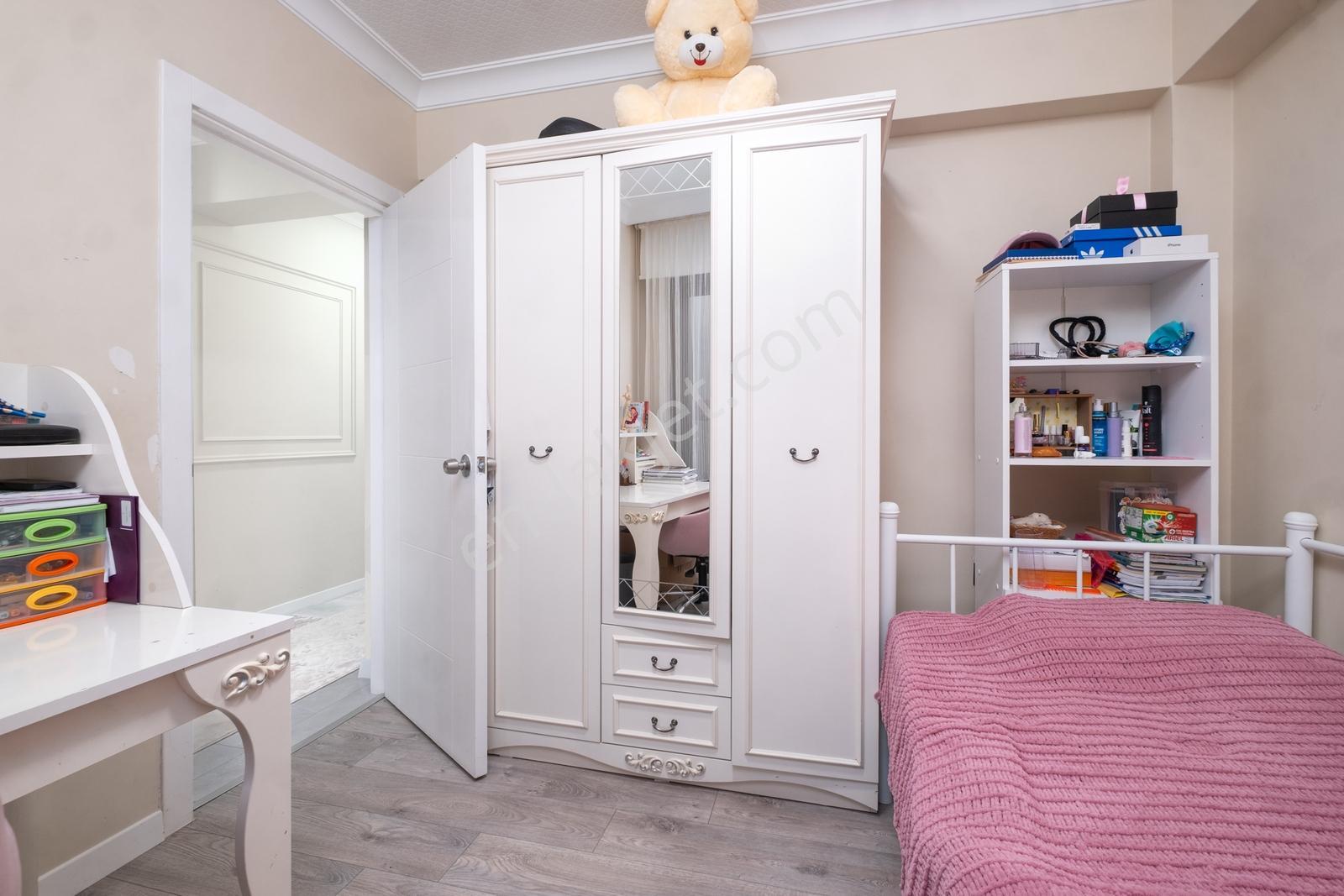 Remax Area Dan Balat Ta Satılık Arakat 3+1 İçi Yapılı Köşe Daire — fotoğraf 13