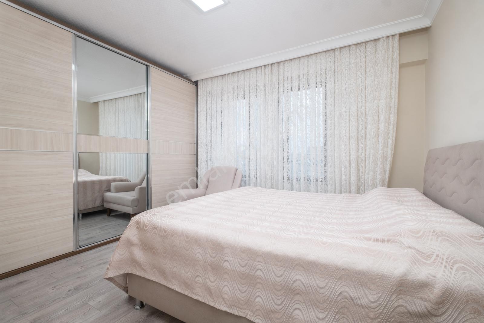 Remax Area Dan Balat Ta Satılık Arakat 3+1 İçi Yapılı Köşe Daire — fotoğraf 18