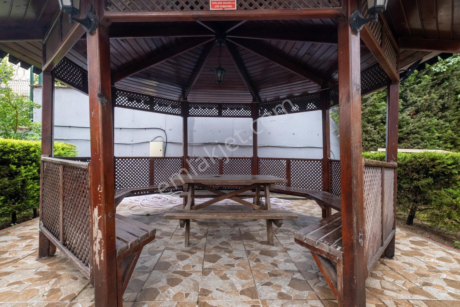 Remax Area Dan Balat Ta Satılık Arakat 3+1 İçi Yapılı Köşe Daire — fotoğraf 28