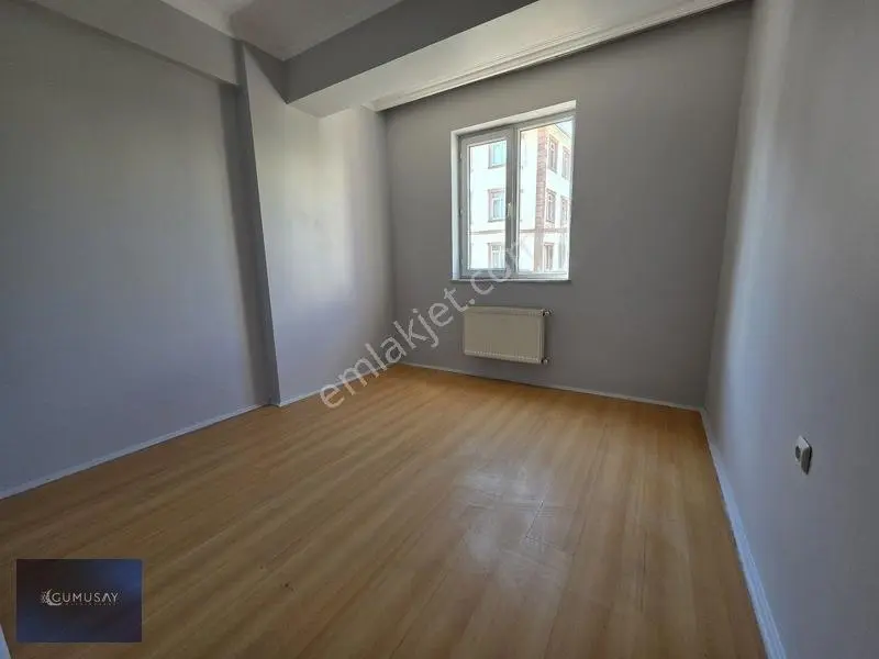 Gümüşay'dan Bahçelievler'de Satılık Ara Kat Köşe 2+1 Daire — fotoğraf 16