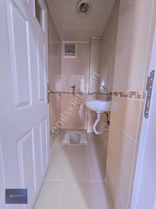 Gümüşay'dan Bahçelievler'de Satılık Ara Kat Köşe 2+1 Daire — fotoğraf 19