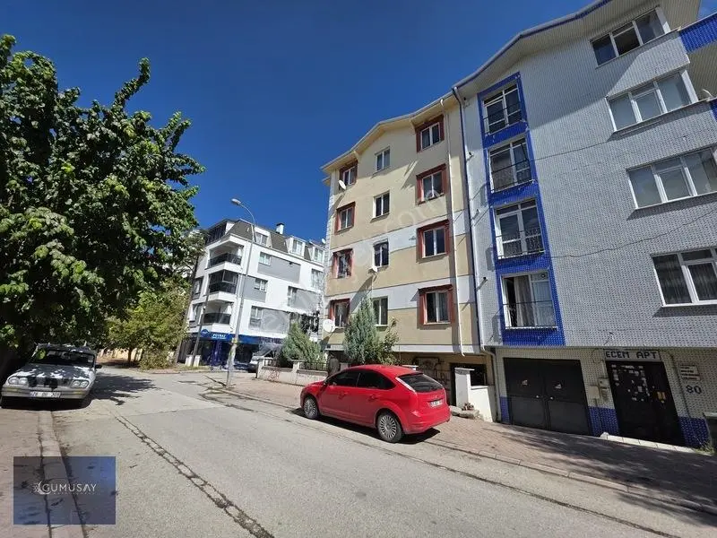 Gümüşay'dan Bahçelievler'de Satılık Ara Kat Köşe 2+1 Daire — fotoğraf 21