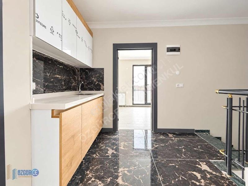 Özgürce'den Tuzla Cd Yanı Asansörlü Sınırsız Kredili 5+1 Dubleks — fotoğraf 26