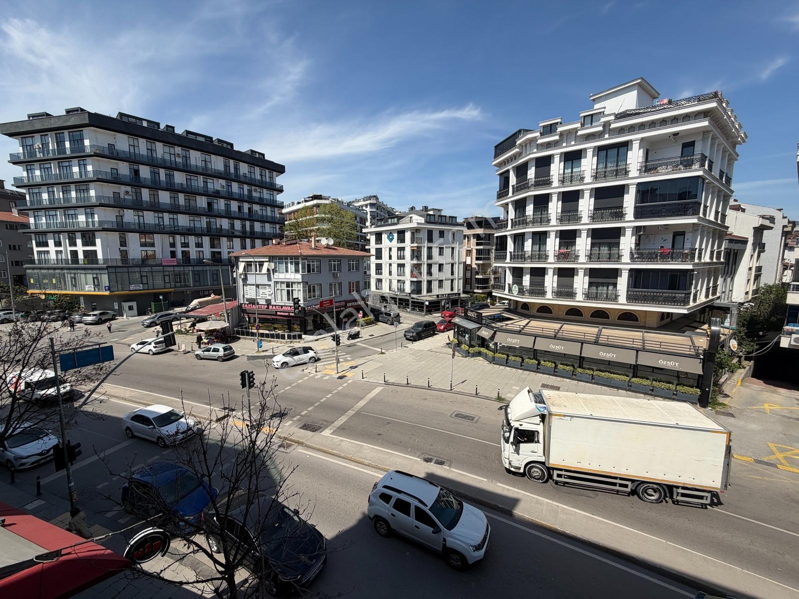 Bağdat Caddesi Üzeri | Genç Bina | 120 M² Net | Otoparklı 3+1 — fotoğraf 2