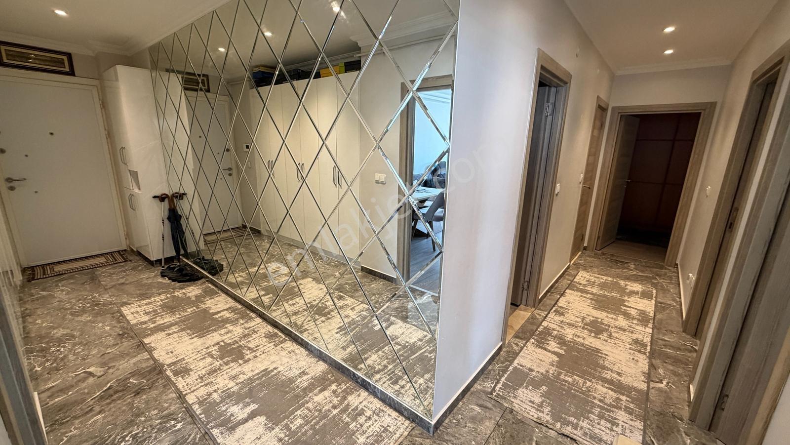 Bağdat Caddesi Üzeri | Genç Bina | 120 M² Net | Otoparklı 3+1 — fotoğraf 16
