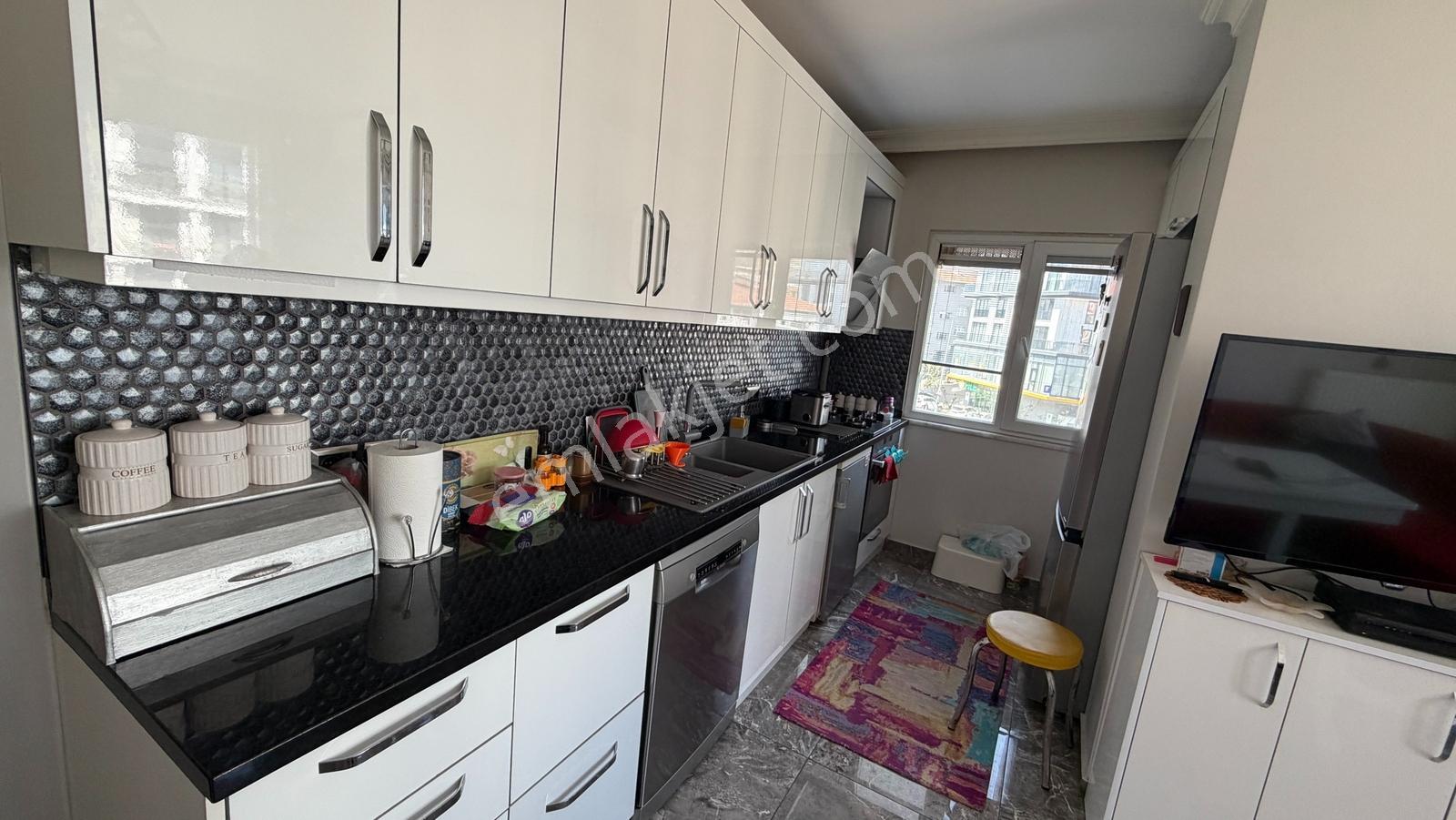 Bağdat Caddesi Üzeri | Genç Bina | 120 M² Net | Otoparklı 3+1 — fotoğraf 19