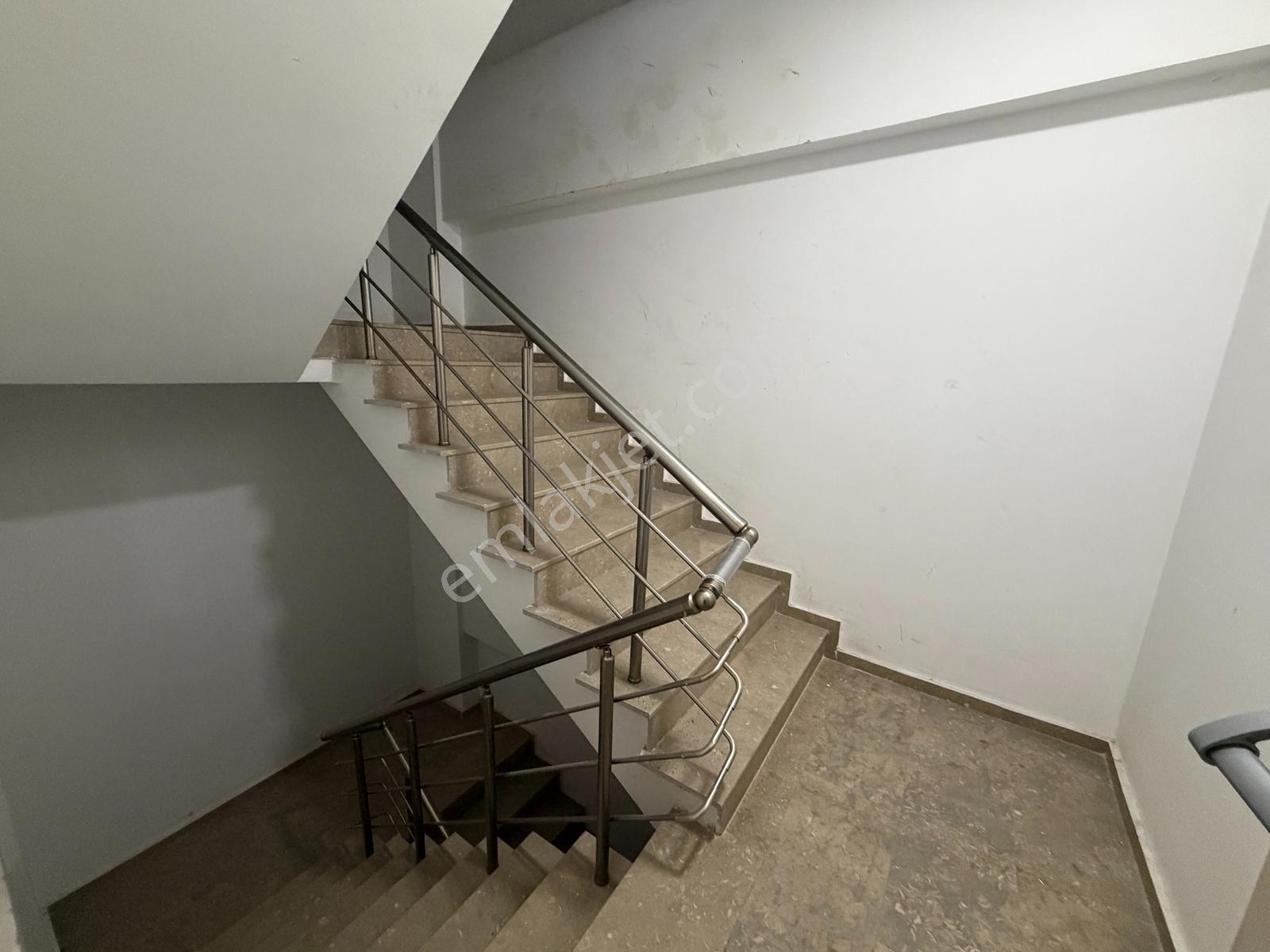 Bağdat Caddesi Üzeri | Genç Bina | 120 M² Net | Otoparklı 3+1 — fotoğraf 27