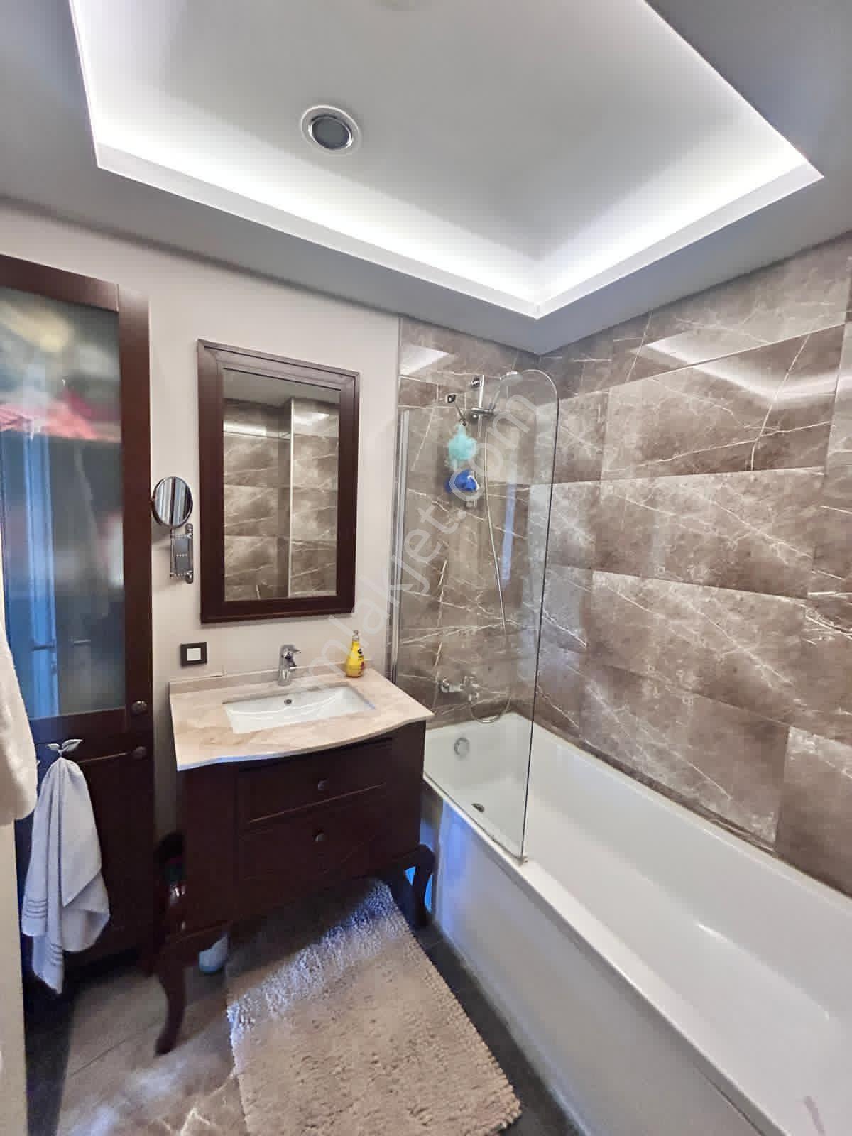 Kiptaş Venezia Mega Satılık 2+1 Ebeveyn Banyolu Oturuma Hazır Süper Fırsat Daire — fotoğraf 16
