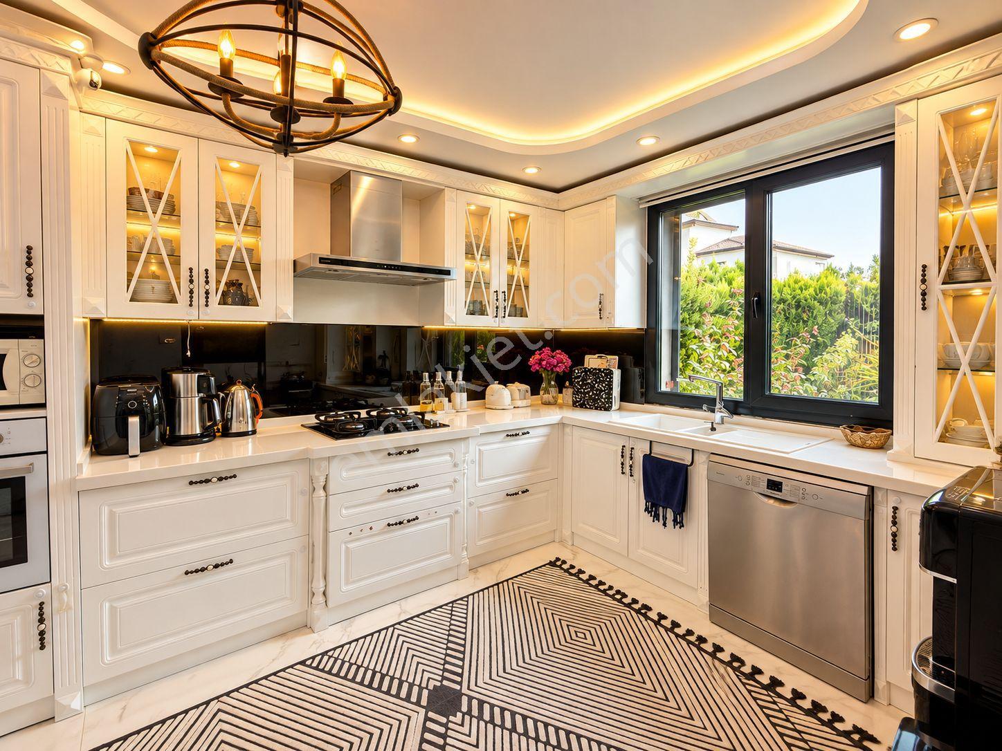 Sadece Yüksel'de Hamidiye'de Eşsiz Konumuyla Lüks 5+1 Satılık Villa — fotoğraf 6
