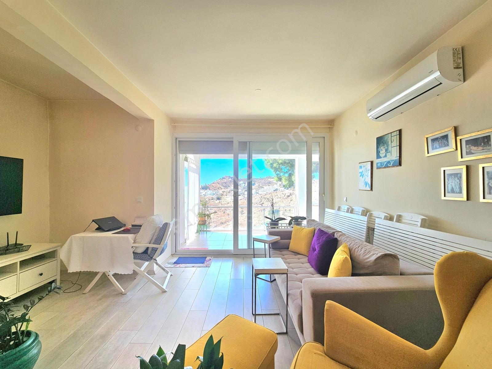 Bağla'da 4+1 Geniş Bahçeli Özel Plajlı Sosyal Tesisli Villa — fotoğraf 4