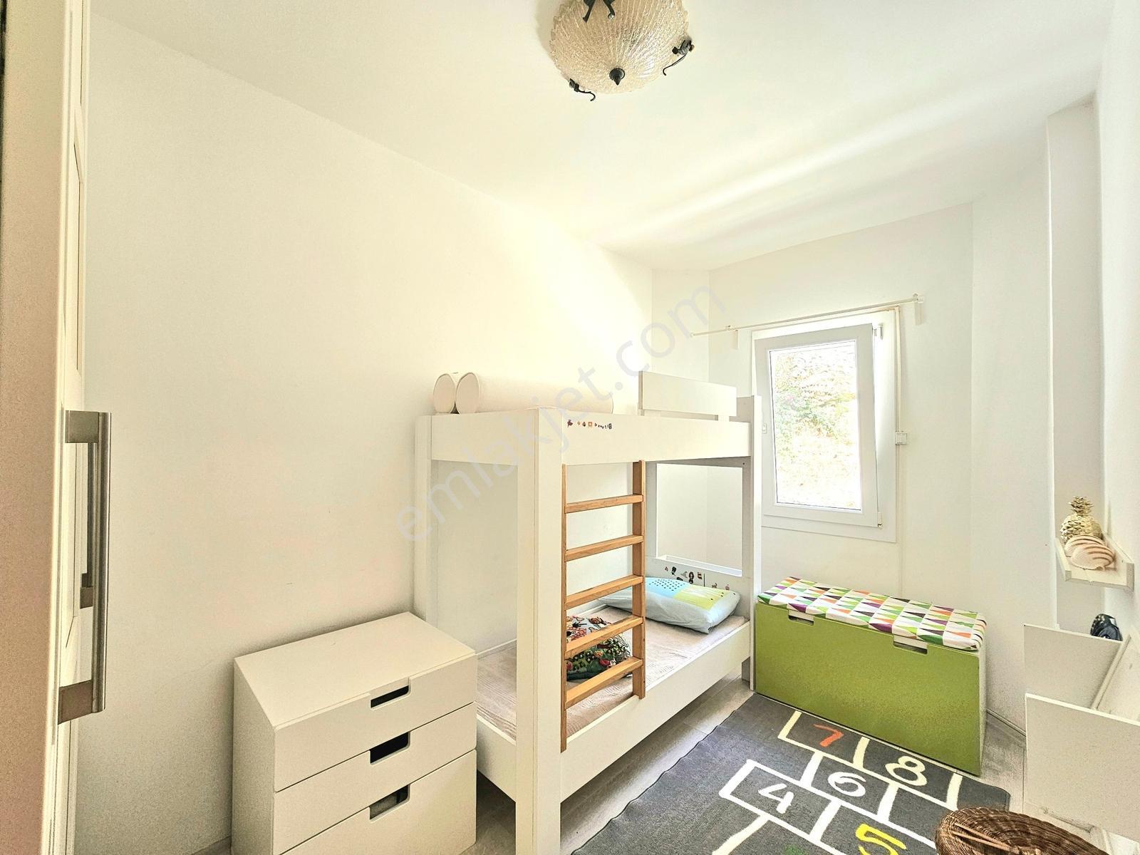 Bağla'da 4+1 Geniş Bahçeli Özel Plajlı Sosyal Tesisli Villa — fotoğraf 19
