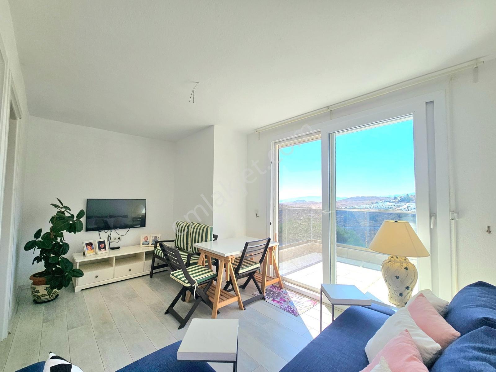 Bağla'da 4+1 Geniş Bahçeli Özel Plajlı Sosyal Tesisli Villa — fotoğraf 33
