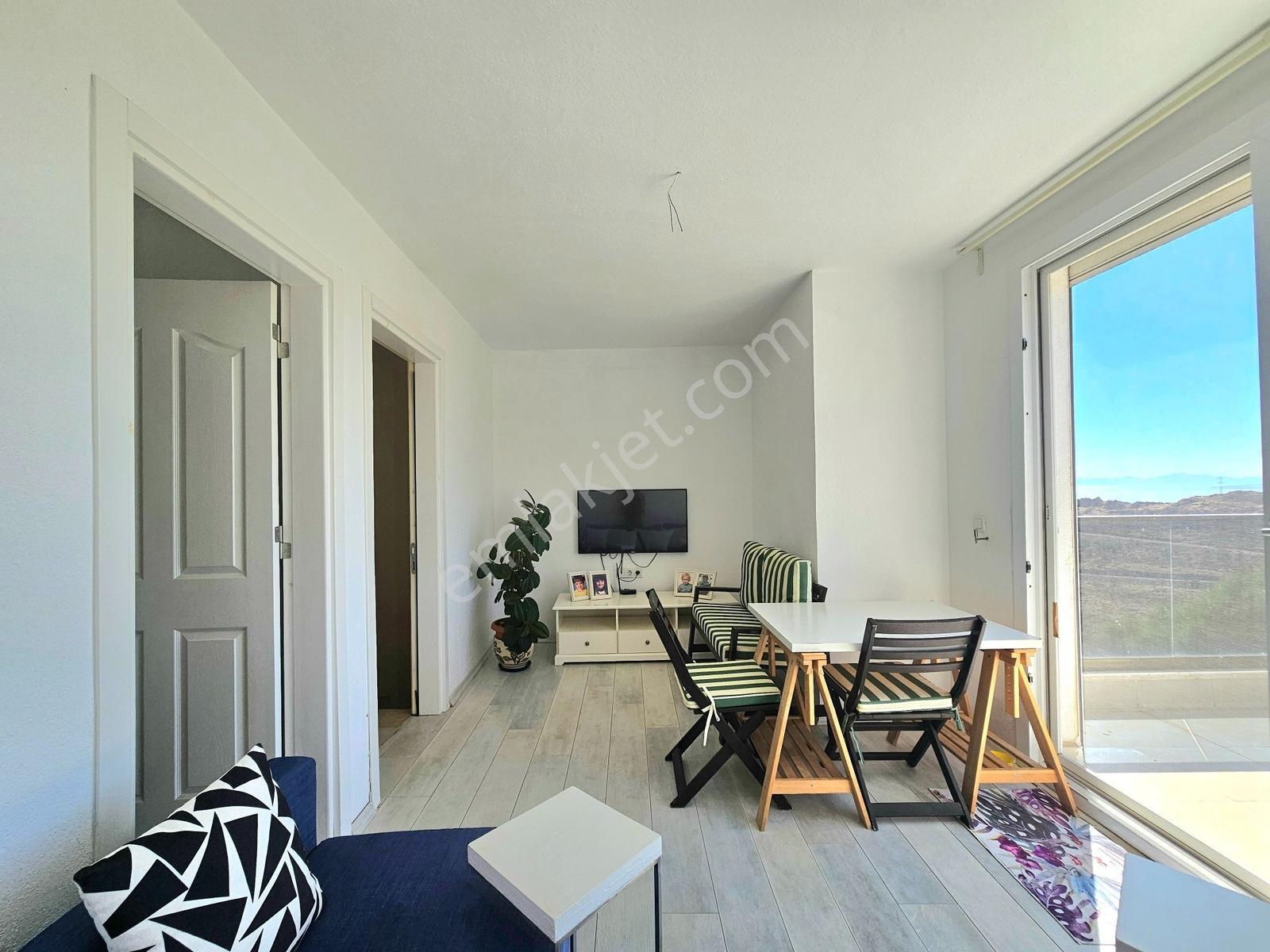 Bağla'da 4+1 Geniş Bahçeli Özel Plajlı Sosyal Tesisli Villa — fotoğraf 34