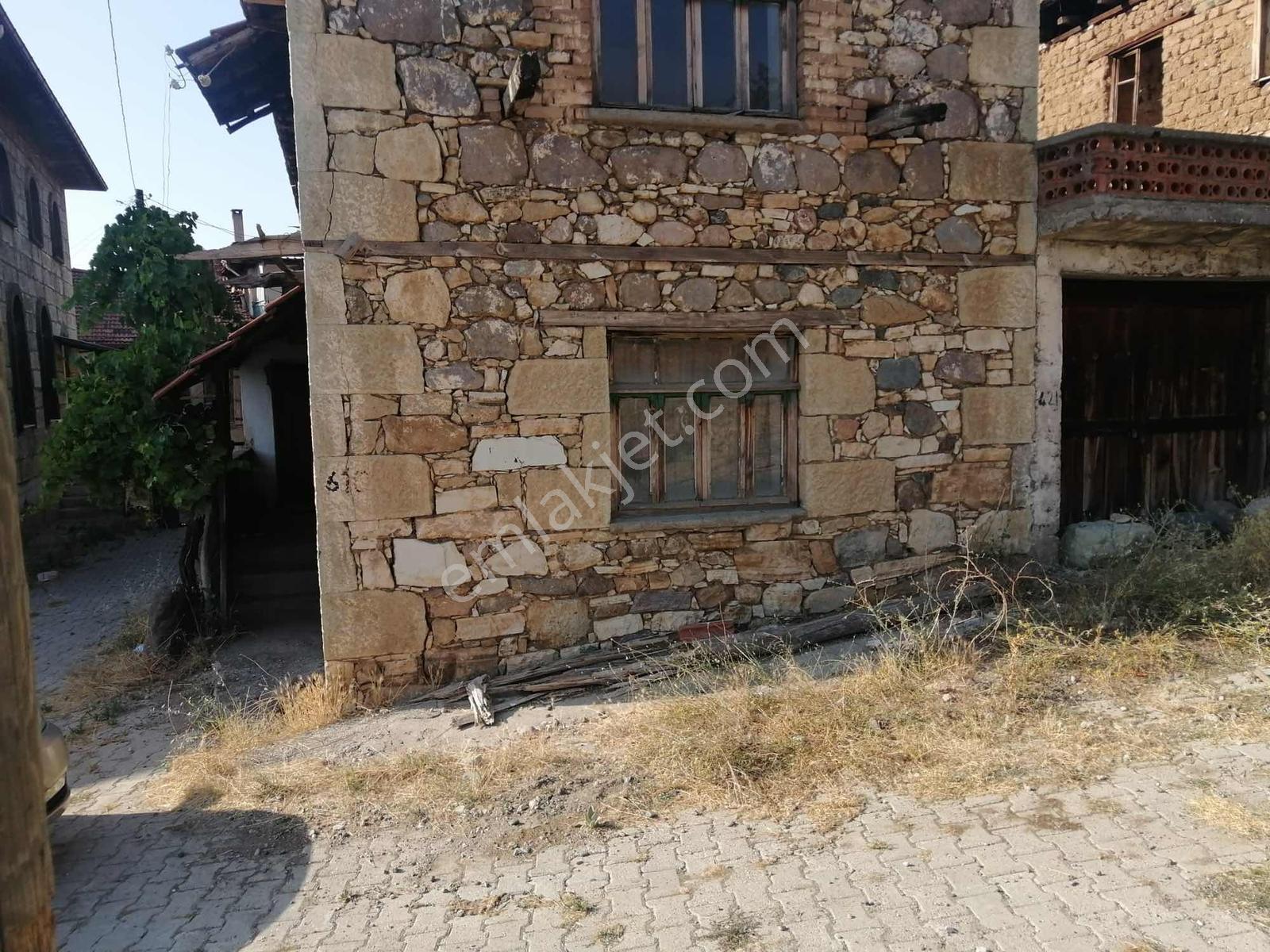 Balıkesir Bigadiçte Satılık Taş Ev — fotoğraf 2