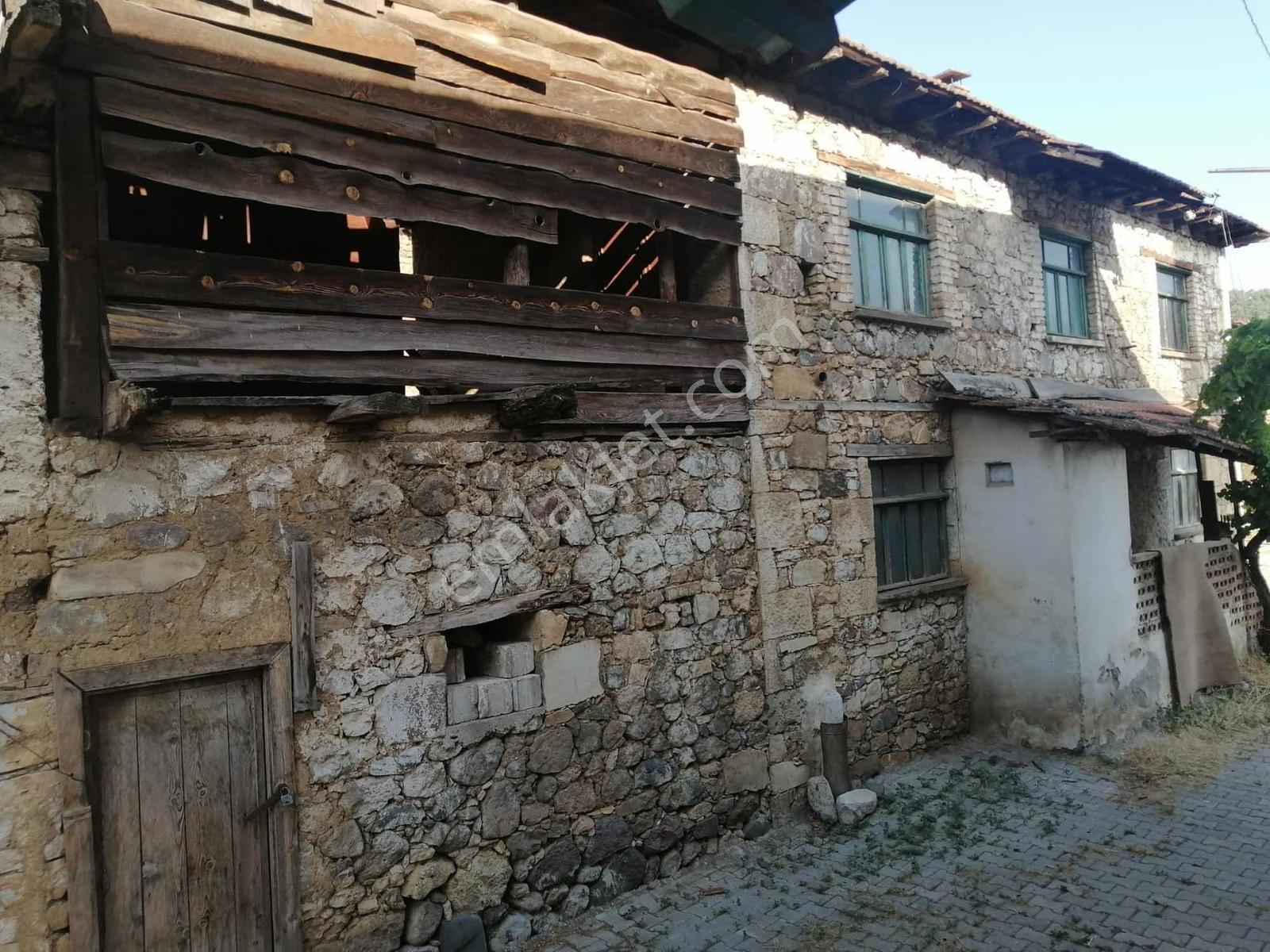 Balıkesir Bigadiçte Satılık Taş Ev — fotoğraf 3
