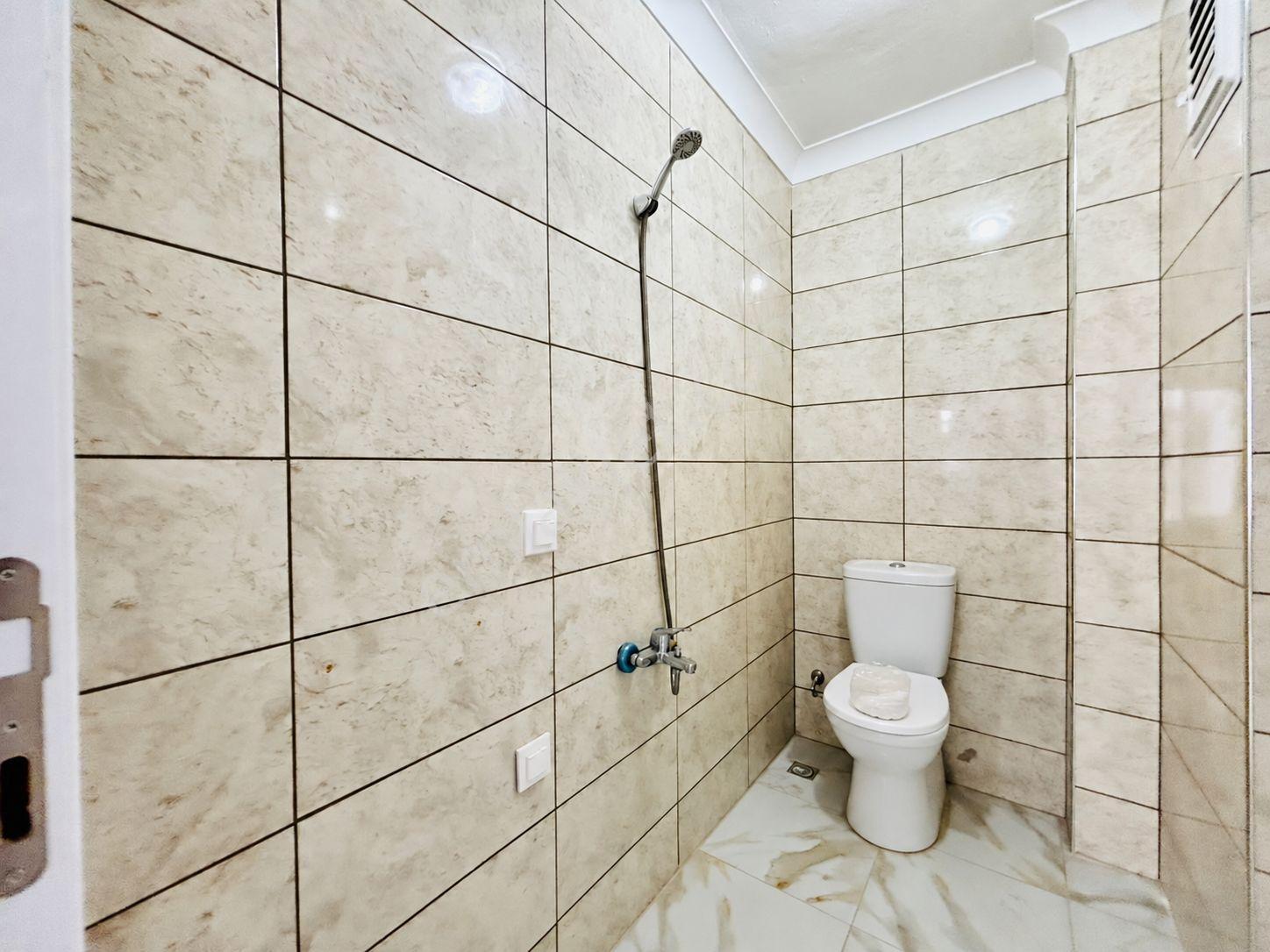 Yükselden Altınkumda Ebeveyn Banyolu, Cam Balkonlu 2+1 — fotoğraf 9