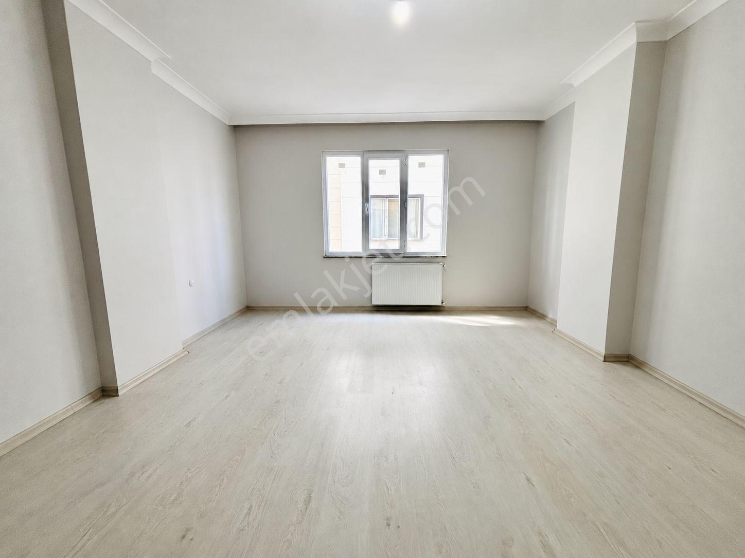 Yükselden Altınkumda Ebeveyn Banyolu, Cam Balkonlu 2+1 — fotoğraf 10