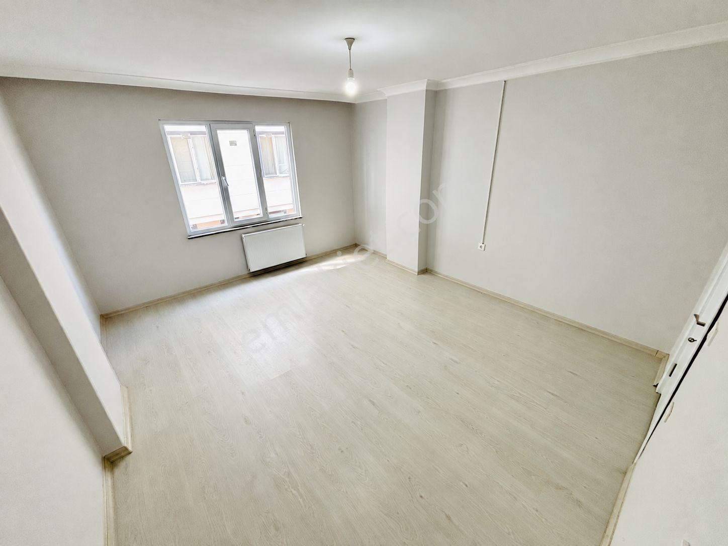 Yükselden Altınkumda Ebeveyn Banyolu, Cam Balkonlu 2+1 — fotoğraf 11