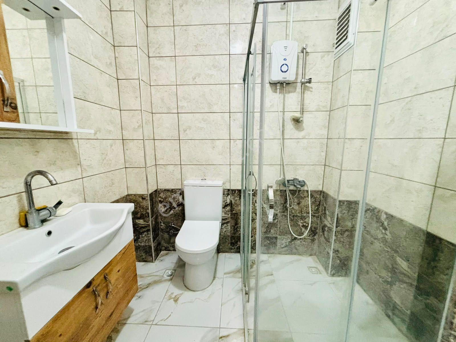 Yükselden Altınkumda Ebeveyn Banyolu, Cam Balkonlu 2+1 — fotoğraf 12