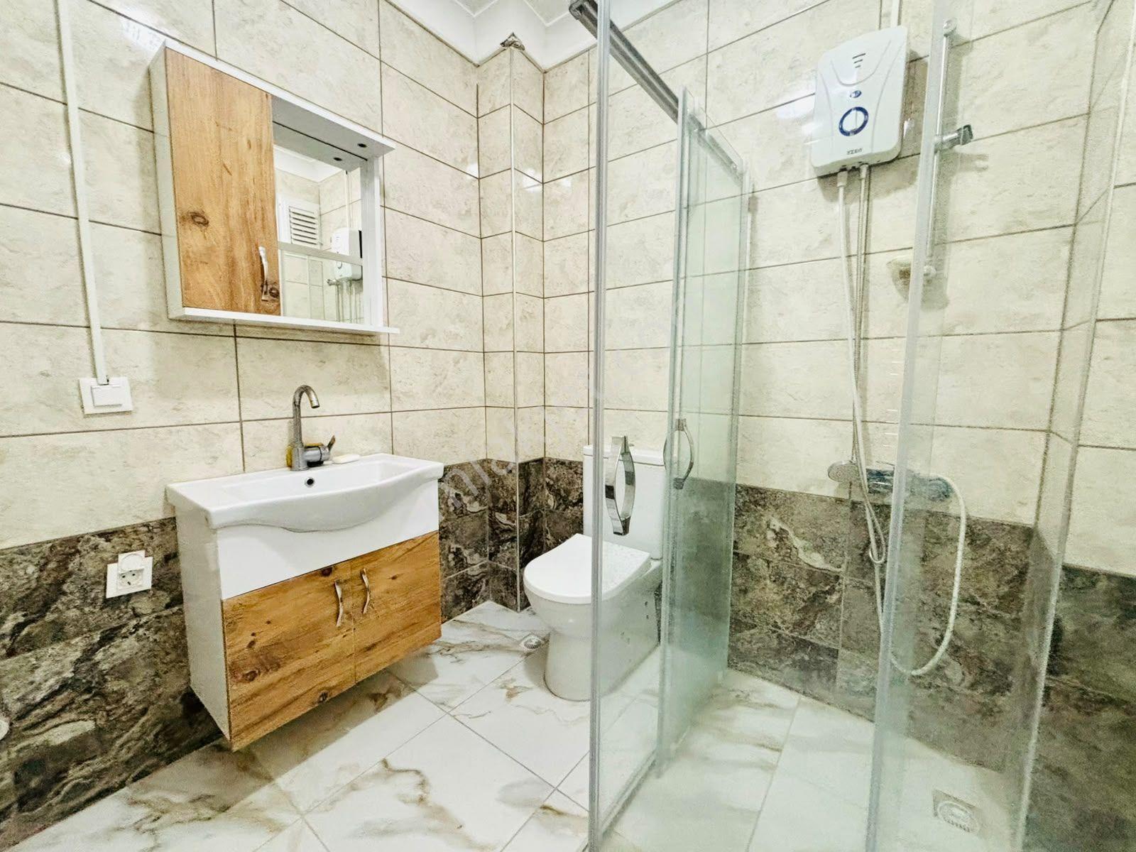 Yükselden Altınkumda Ebeveyn Banyolu, Cam Balkonlu 2+1 — fotoğraf 14