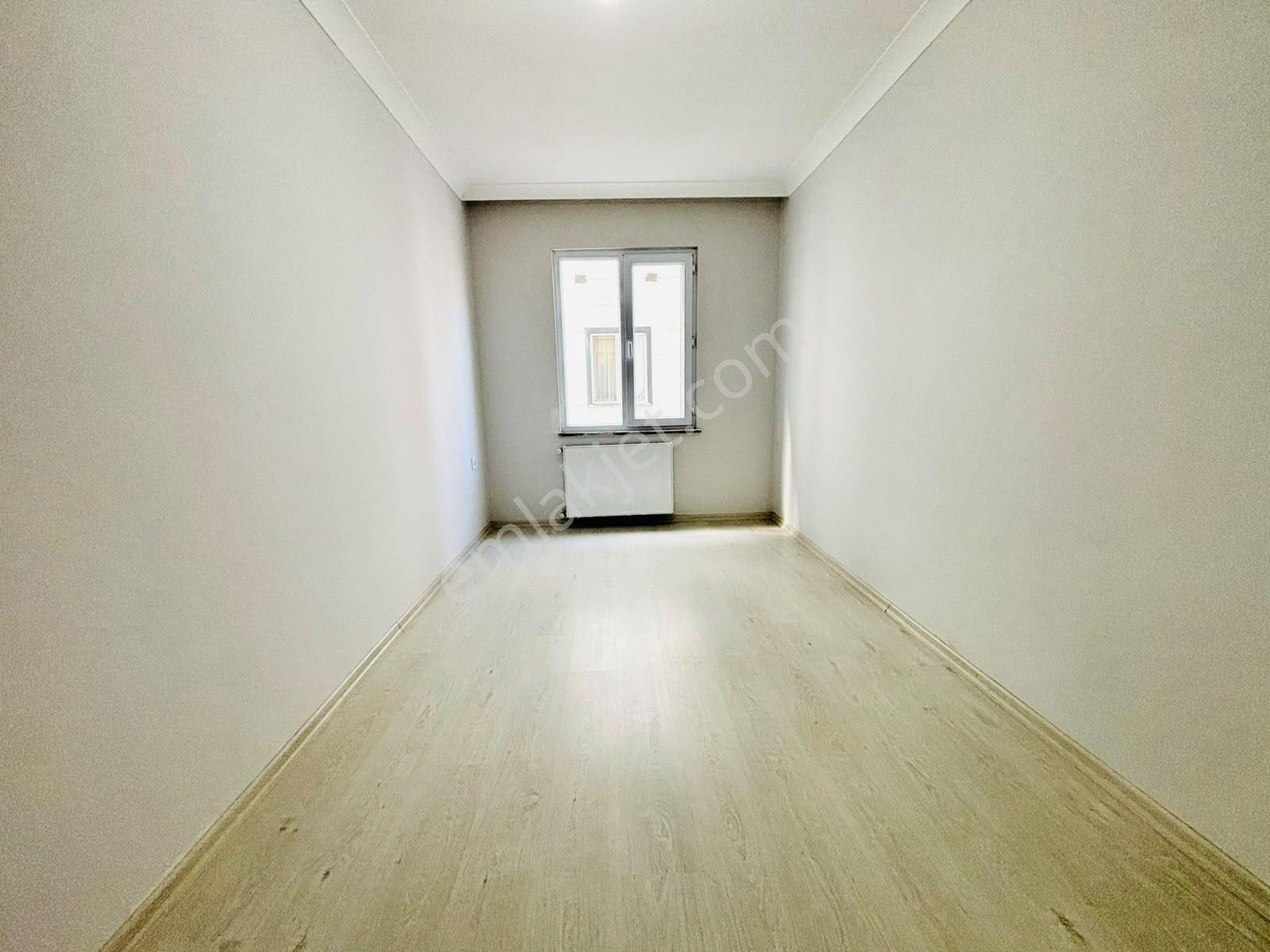Yükselden Altınkumda Ebeveyn Banyolu, Cam Balkonlu 2+1 — fotoğraf 20