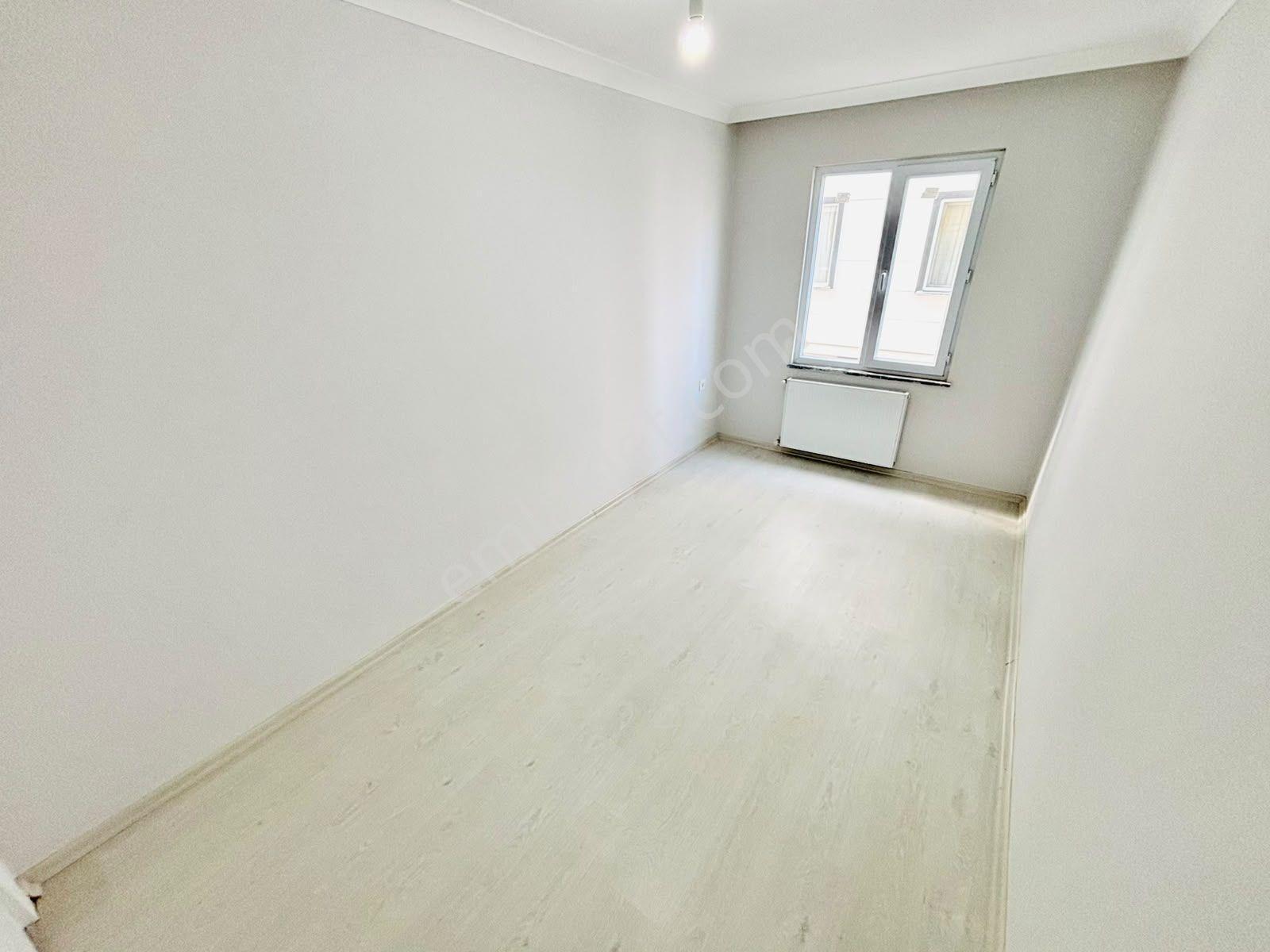 Yükselden Altınkumda Ebeveyn Banyolu, Cam Balkonlu 2+1 — fotoğraf 22