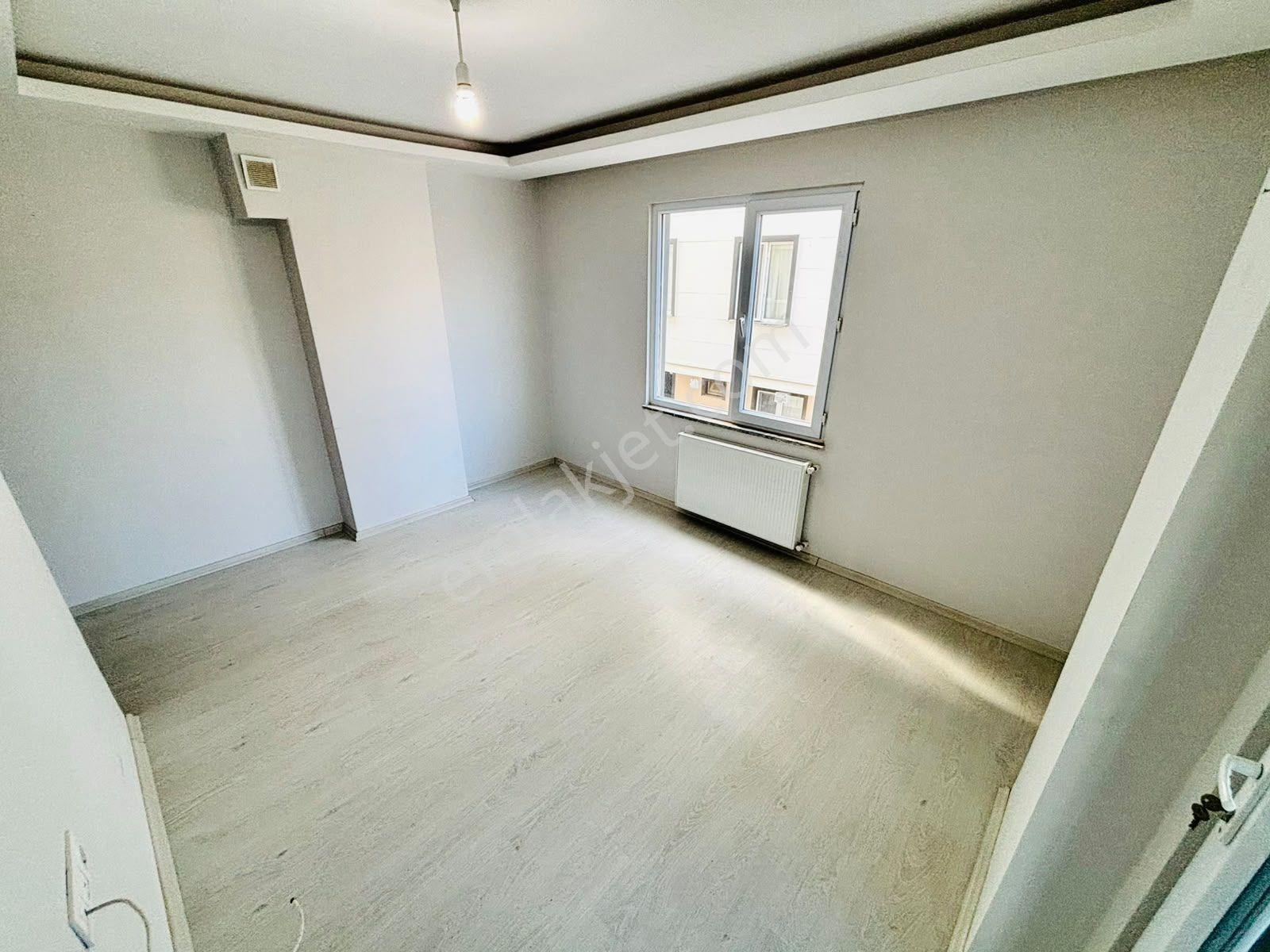 Yükselden Altınkumda Ebeveyn Banyolu, Cam Balkonlu 2+1 — fotoğraf 27