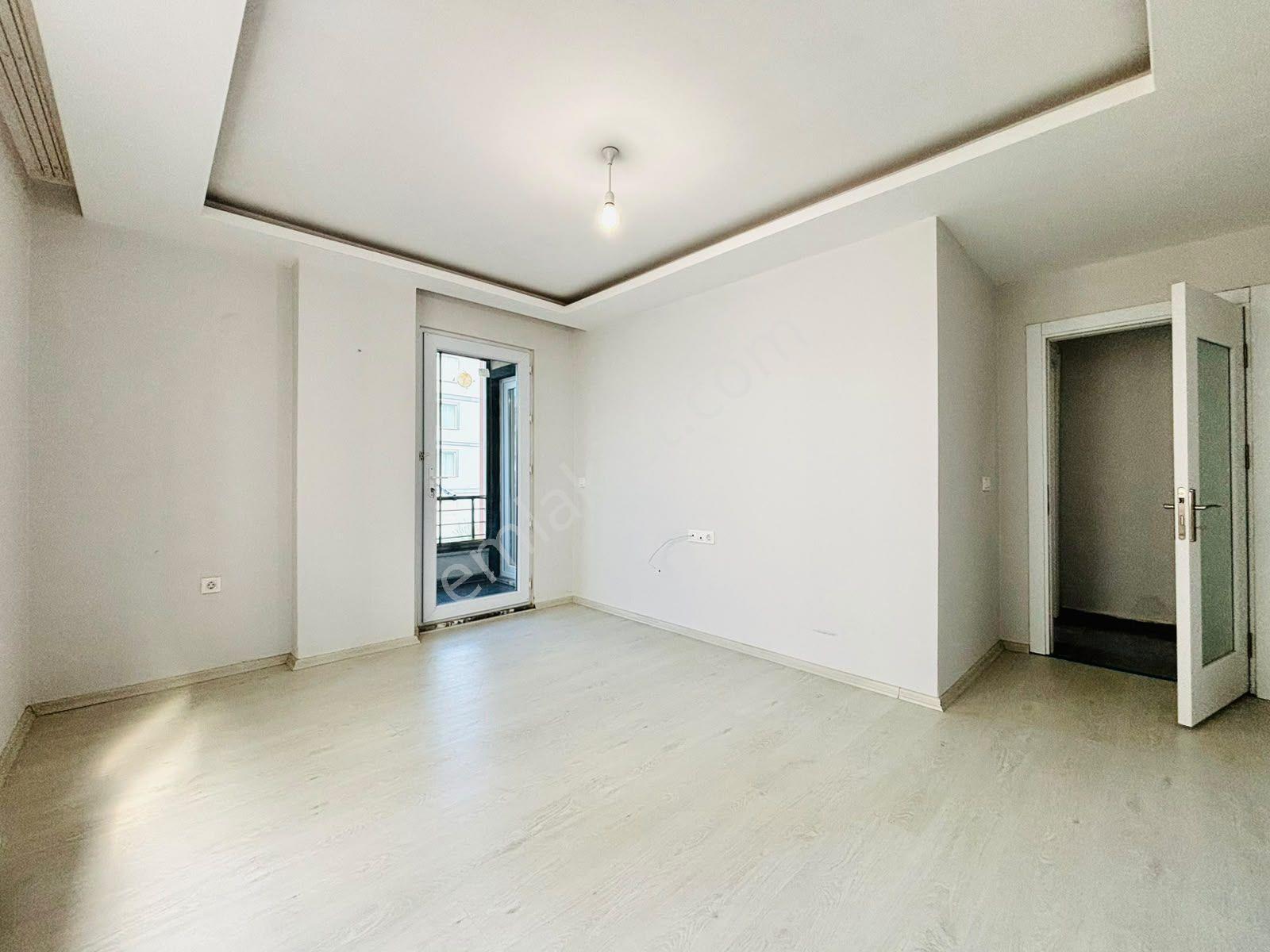 Yükselden Altınkumda Ebeveyn Banyolu, Cam Balkonlu 2+1 — fotoğraf 28