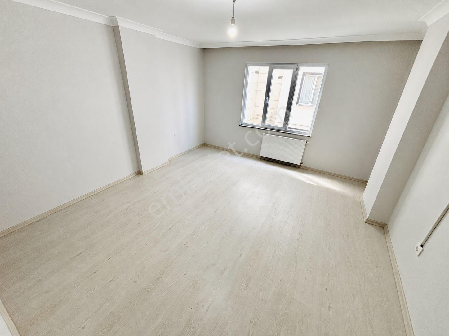 Yükselden Altınkumda Ebeveyn Banyolu, Cam Balkonlu 2+1 — fotoğraf 34