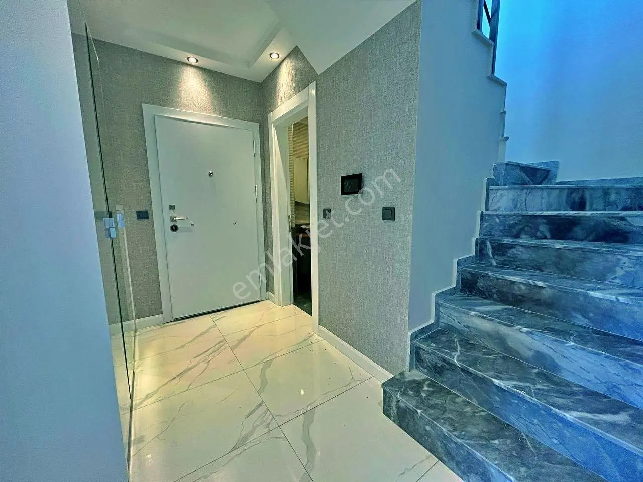Uytun'dan Akçay-güre Arası Havuzlu Lüks Sitede 2+1 Dubleks Daire — fotoğraf 6