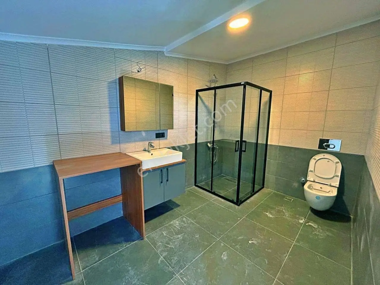 Uytun'dan Akçay-güre Arası Havuzlu Lüks Sitede 2+1 Dubleks Daire — fotoğraf 9