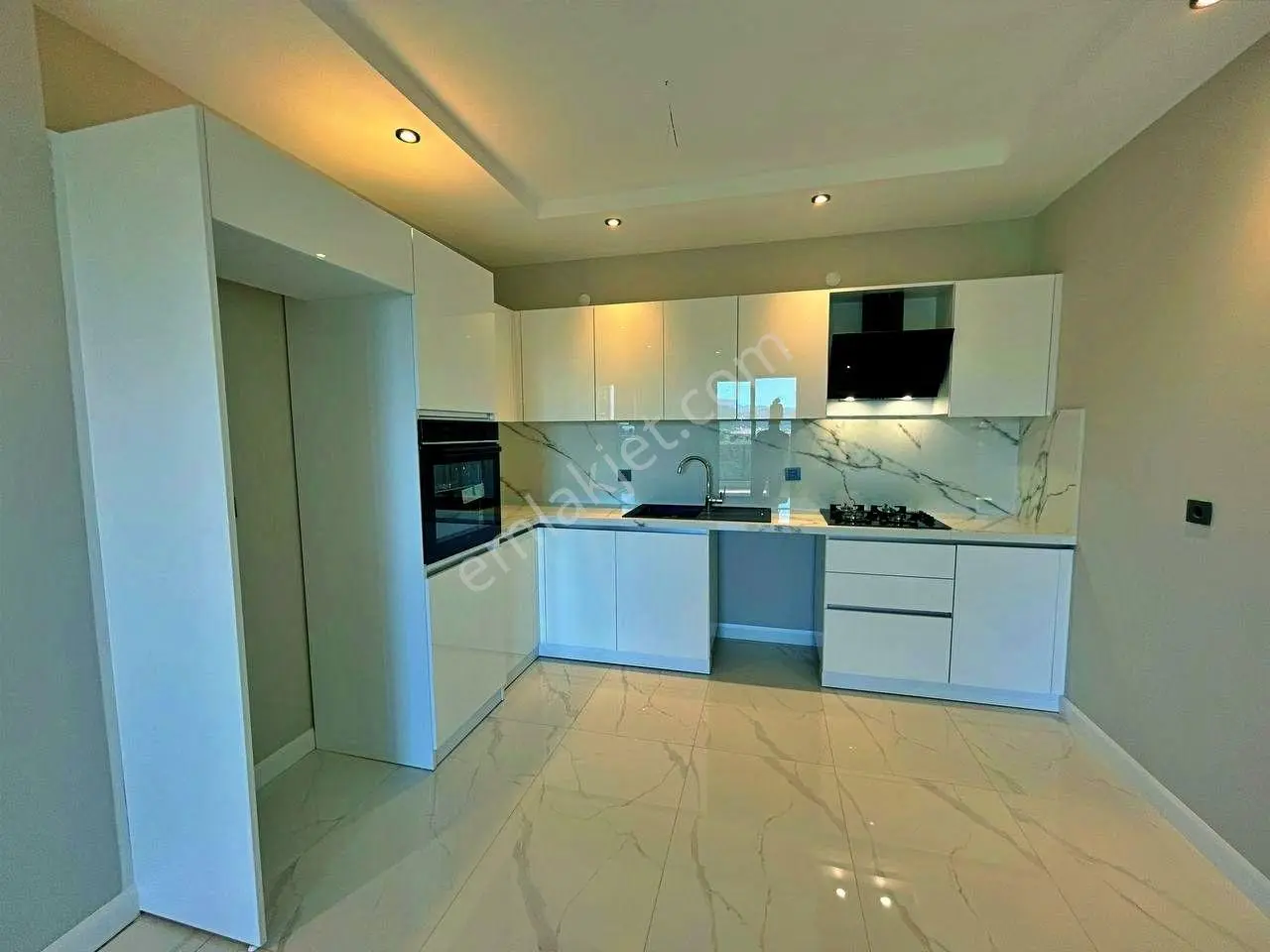 Uytun'dan Akçay-güre Arası Havuzlu Lüks Sitede 2+1 Dubleks Daire — fotoğraf 16