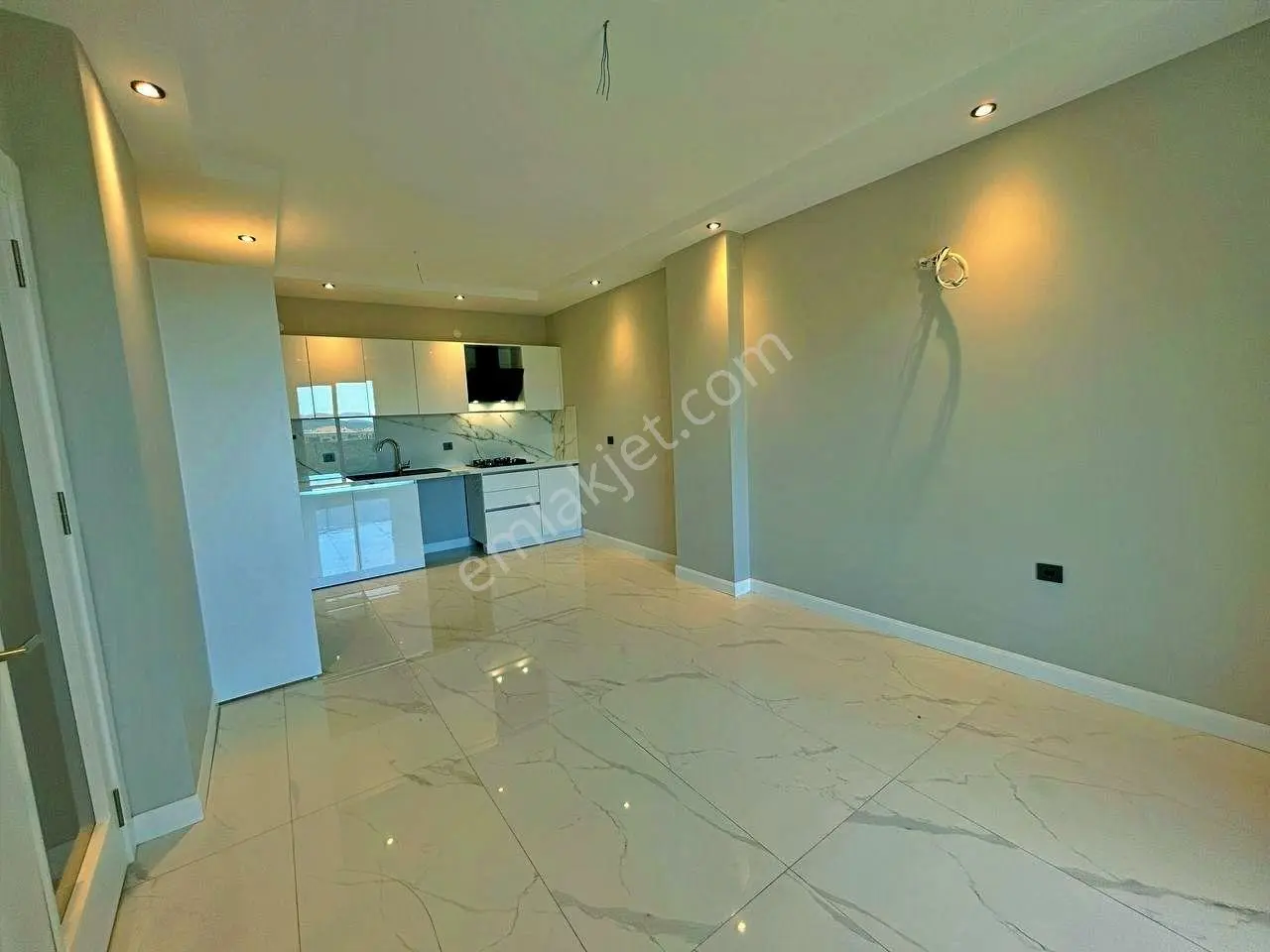 Uytun'dan Akçay-güre Arası Havuzlu Lüks Sitede 2+1 Dubleks Daire — fotoğraf 18