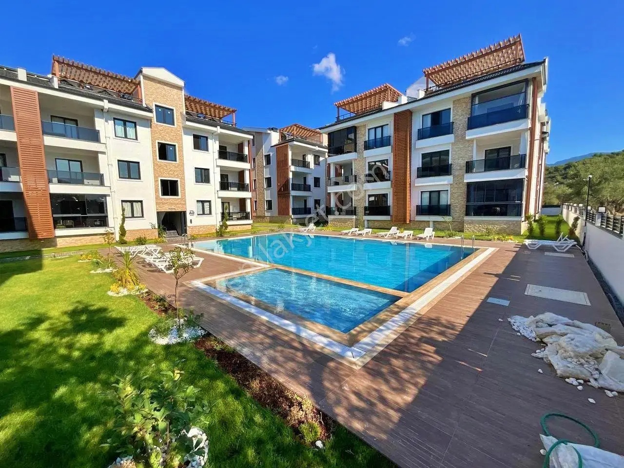 Uytun'dan Akçay-güre Arası Havuzlu Lüks Sitede 2+1 Dubleks Daire — fotoğraf 34