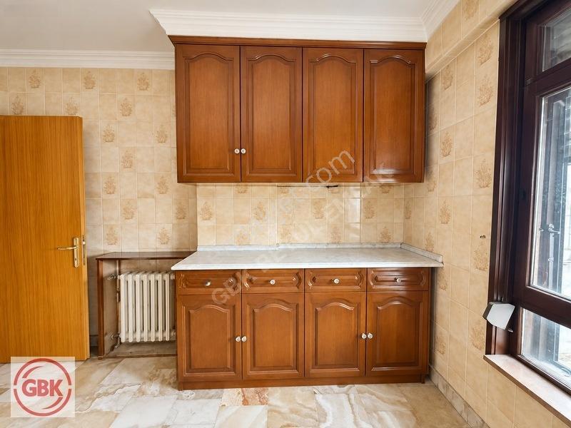 Çankaya Küpe Sokakta Uğur Mumcu Cad. Köşe 210 M² Net Geniş 4+1 — fotoğraf 15