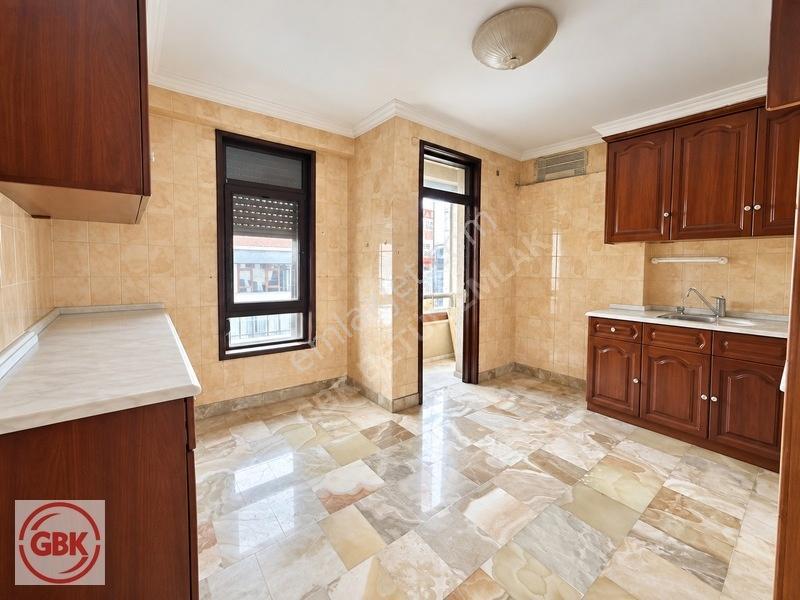 Çankaya Küpe Sokakta Uğur Mumcu Cad. Köşe 210 M² Net Geniş 4+1 — fotoğraf 17