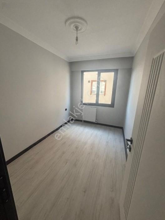 Ergene Sağlık Mahallesinde Ara Kat 2+1 Satılık Daire — fotoğraf 6