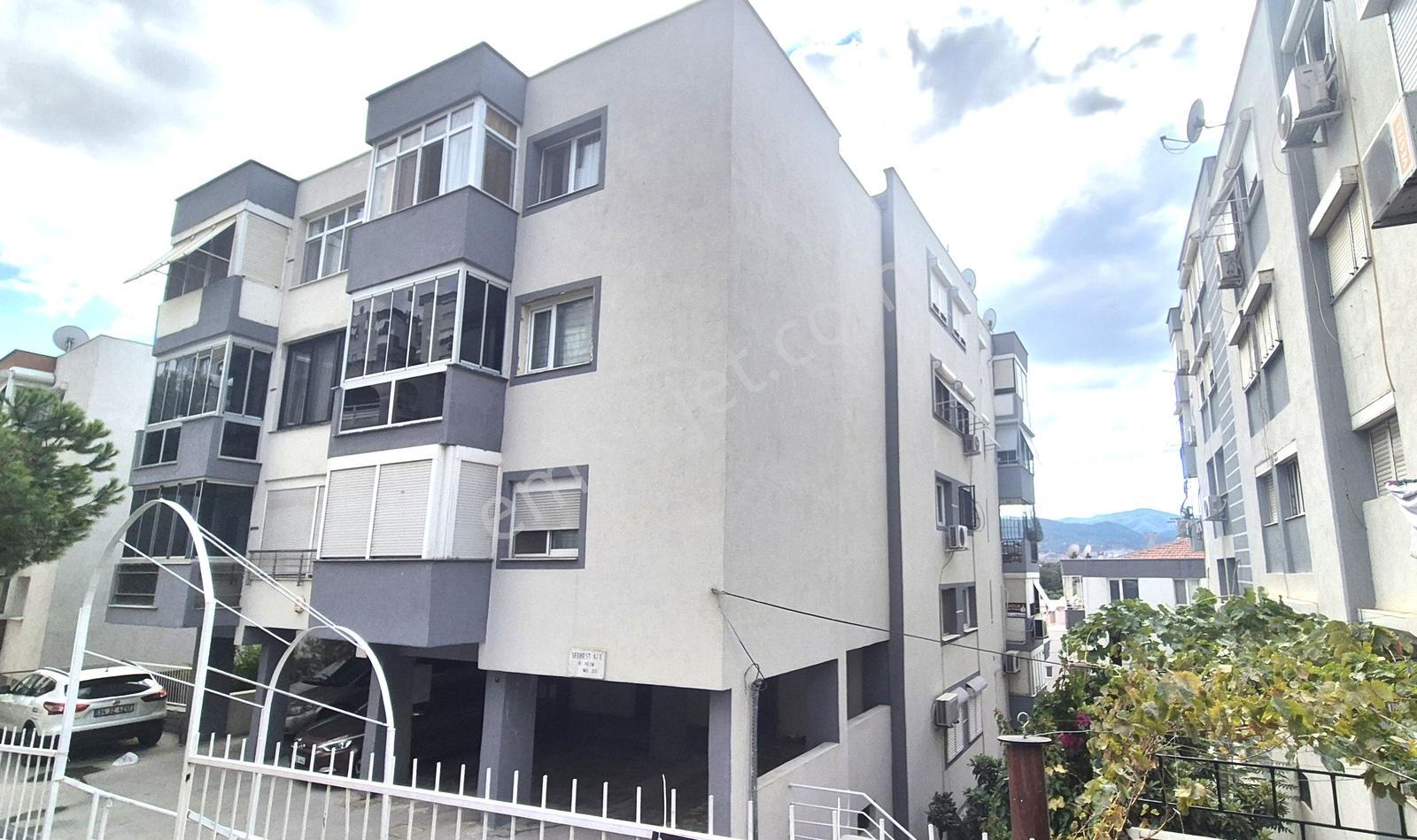 Karabağlar Basın Sitesi Otoparklı Geniş 2+1 Satılık Daire — fotoğraf 2