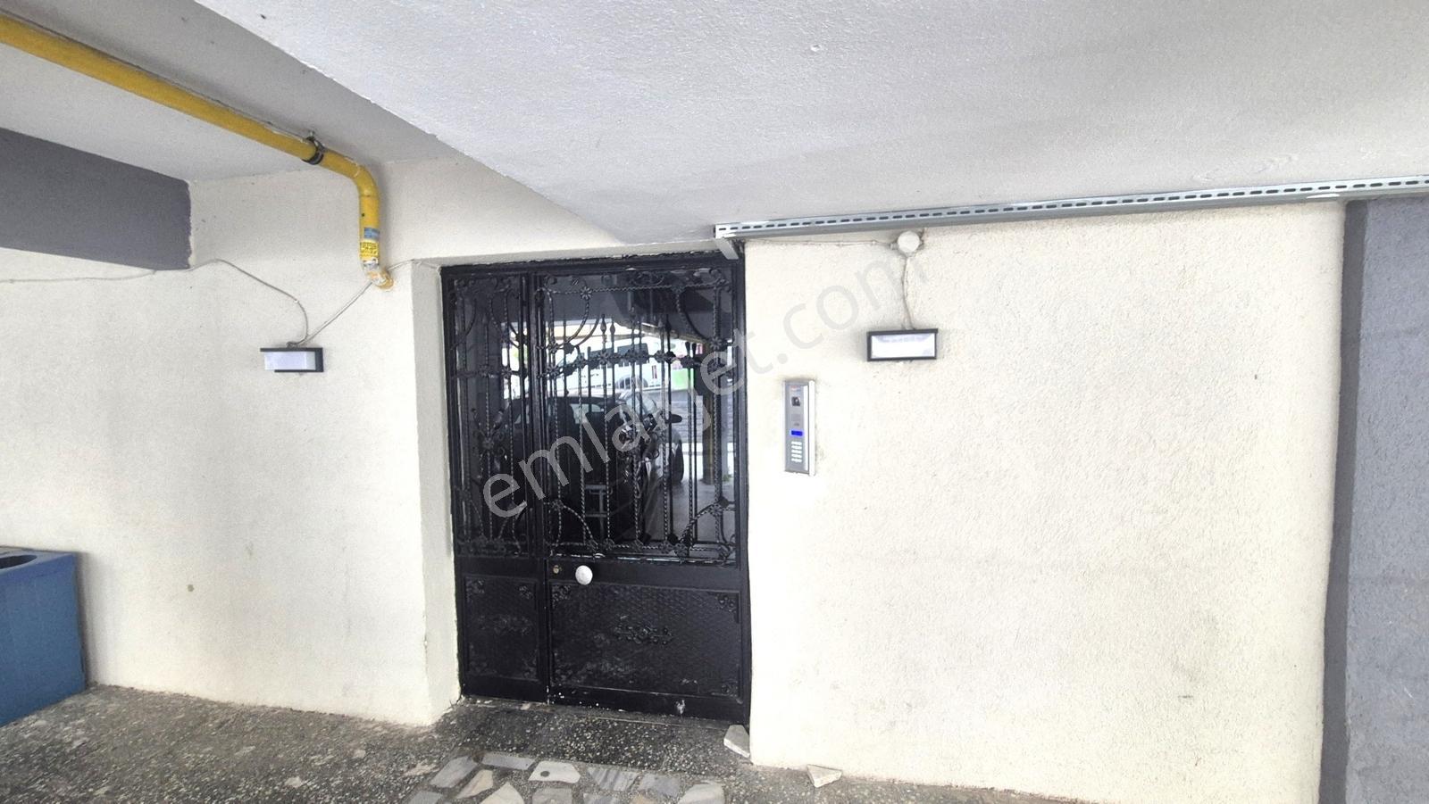 Karabağlar Basın Sitesi Otoparklı Geniş 2+1 Satılık Daire — fotoğraf 3
