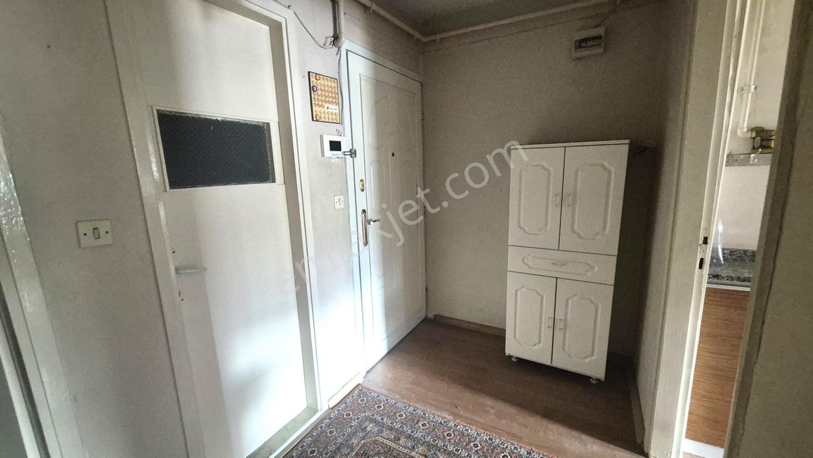 Karabağlar Basın Sitesi Otoparklı Geniş 2+1 Satılık Daire — fotoğraf 14