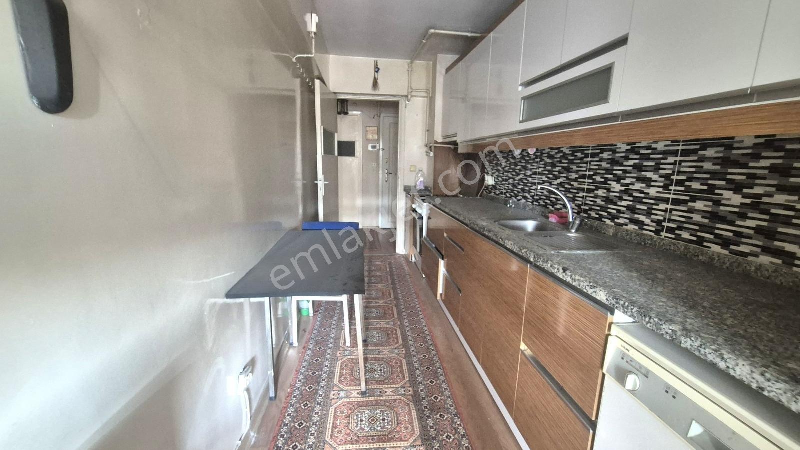 Karabağlar Basın Sitesi Otoparklı Geniş 2+1 Satılık Daire — fotoğraf 23
