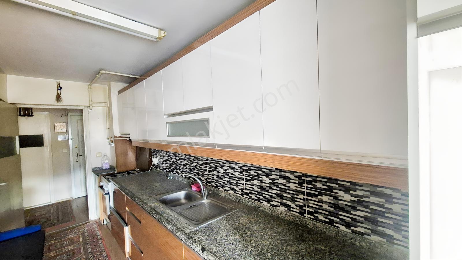 Karabağlar Basın Sitesi Otoparklı Geniş 2+1 Satılık Daire — fotoğraf 24