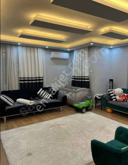 •⁠ ⁠3+1*güzelyal* Turgut Özal*9-9katı Dgaz *2banyo Kapalı Mutfak* Kgb Cephe 150m2 Hasarsız*site — fotoğraf 4