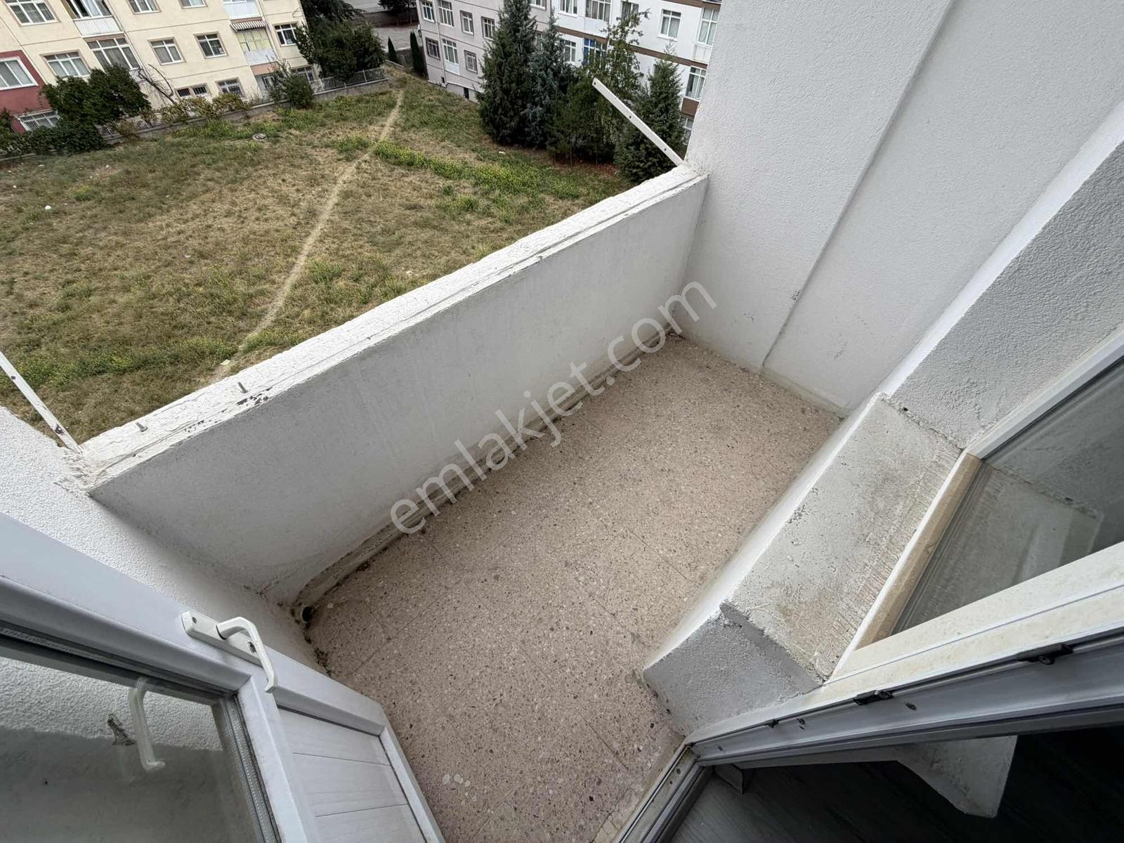 Gazi Osmanpaşa Mahallesinde 3+1 Ara Kat Ön Cephe Satılık Daire! — fotoğraf 13