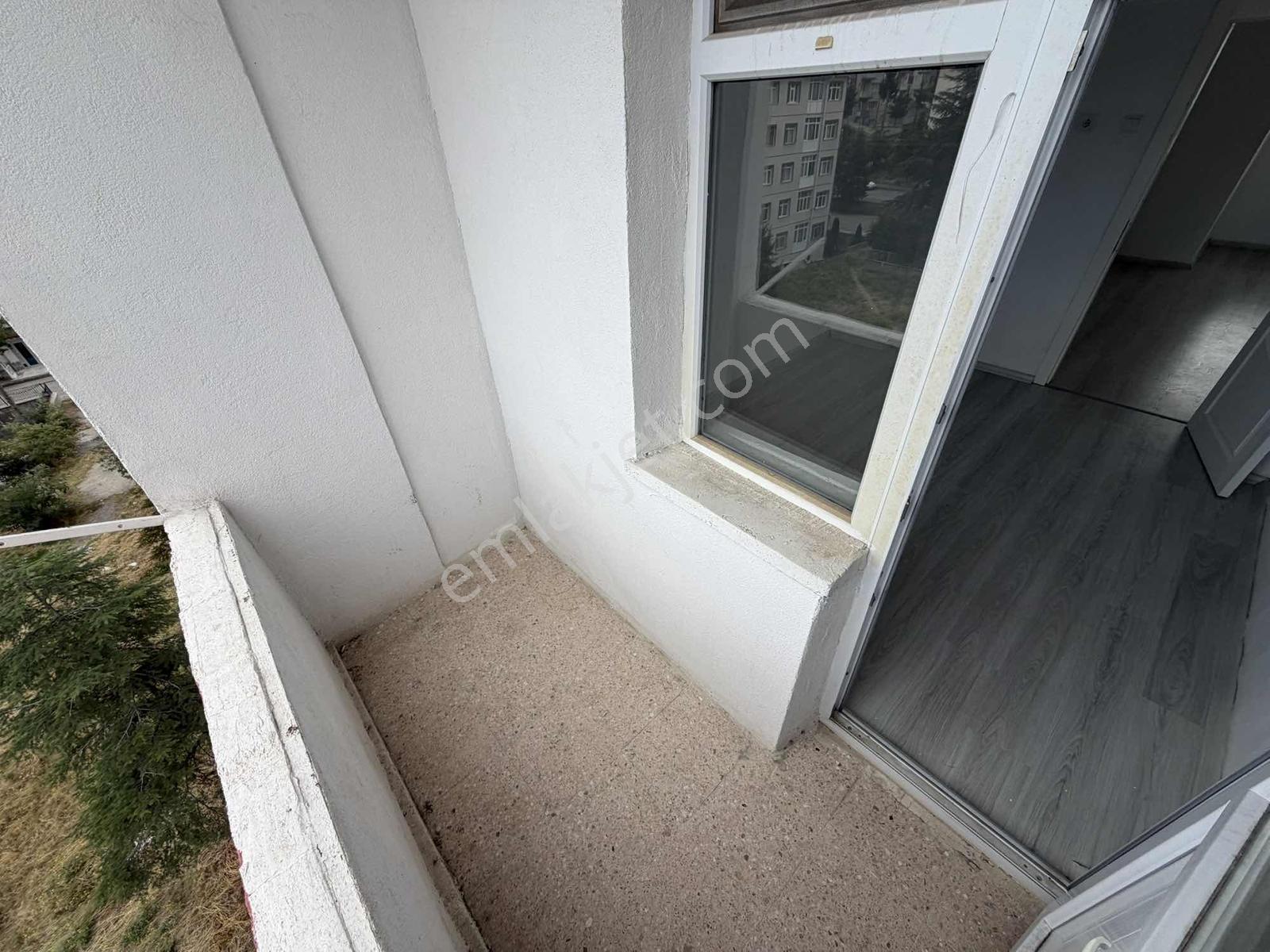 Gazi Osmanpaşa Mahallesinde 3+1 Ara Kat Ön Cephe Satılık Daire! — fotoğraf 15