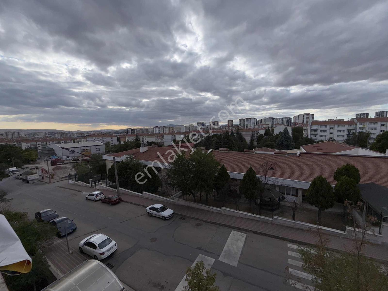 Gazi Osmanpaşa Mahallesinde 3+1 Ara Kat Ön Cephe Satılık Daire! — fotoğraf 30
